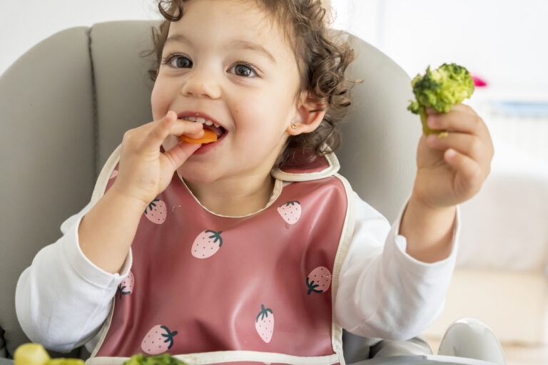 What Are the Best Healthy Snacks for Toddlers and Preschoolers?